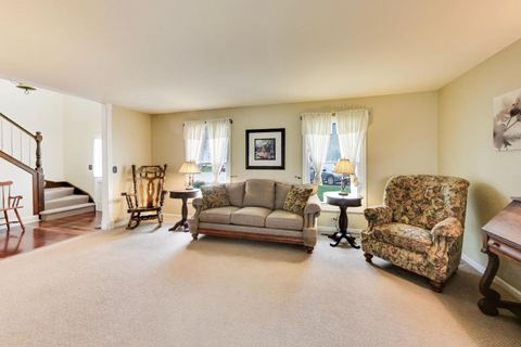 Tiny photo for 879 Saybrook Lane, Buffalo Grove, IL 60089 (MLS # 12642626)