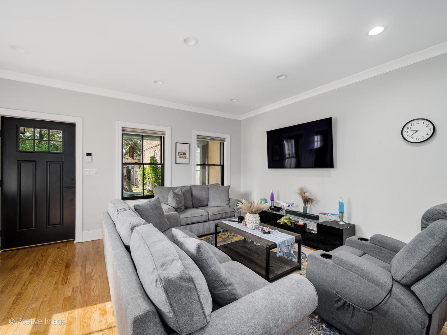 2118 W Huron Street