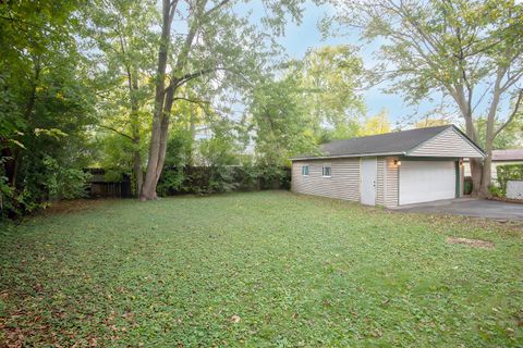 Tiny photo for 216 Flora Avenue, Glenview, IL 60025 (MLS # 12521602)