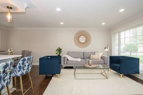 Tiny photo for 216 Flora Avenue, Glenview, IL 60025 (MLS # 12521602)