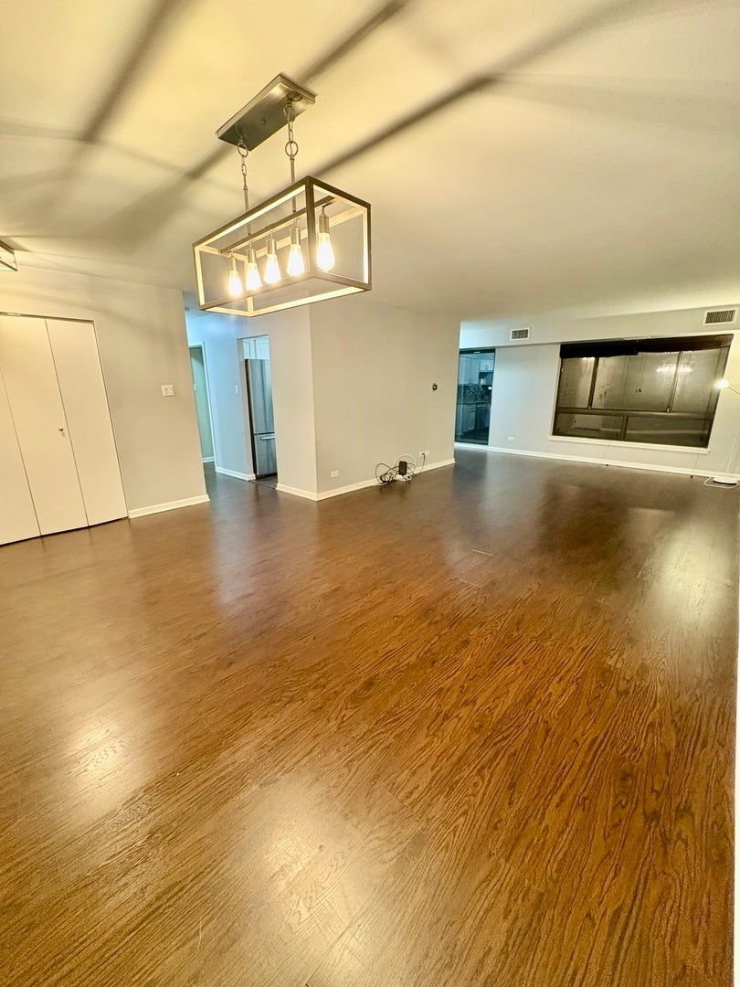 701 Forum Square 409