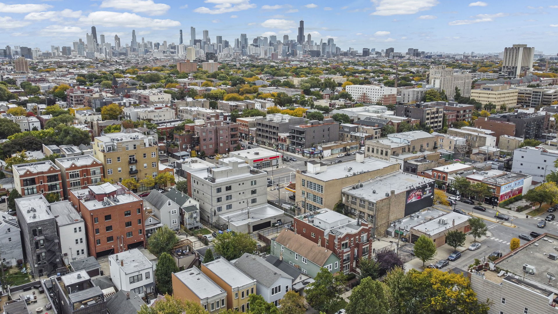 1619 N Artesian Avenue