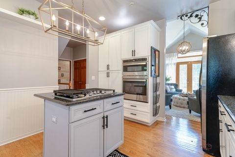 Tiny photo for 38 Lakebreeze Court #0, Lake Zurich, IL 60047 (MLS # 12700164)