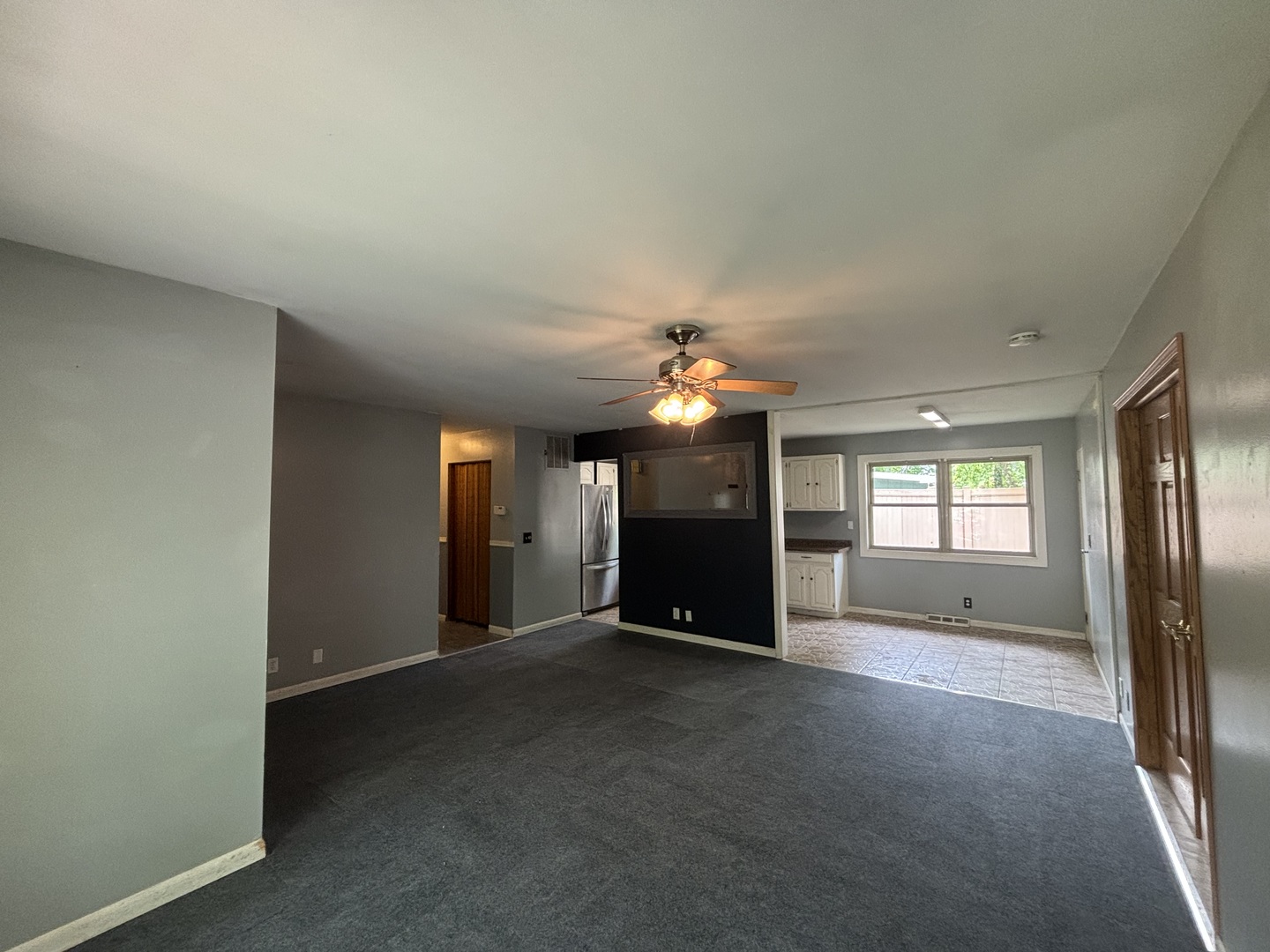 85 Circle Drive E