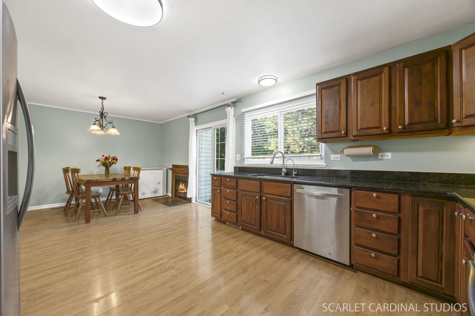 3S340 Blackthorn Lane