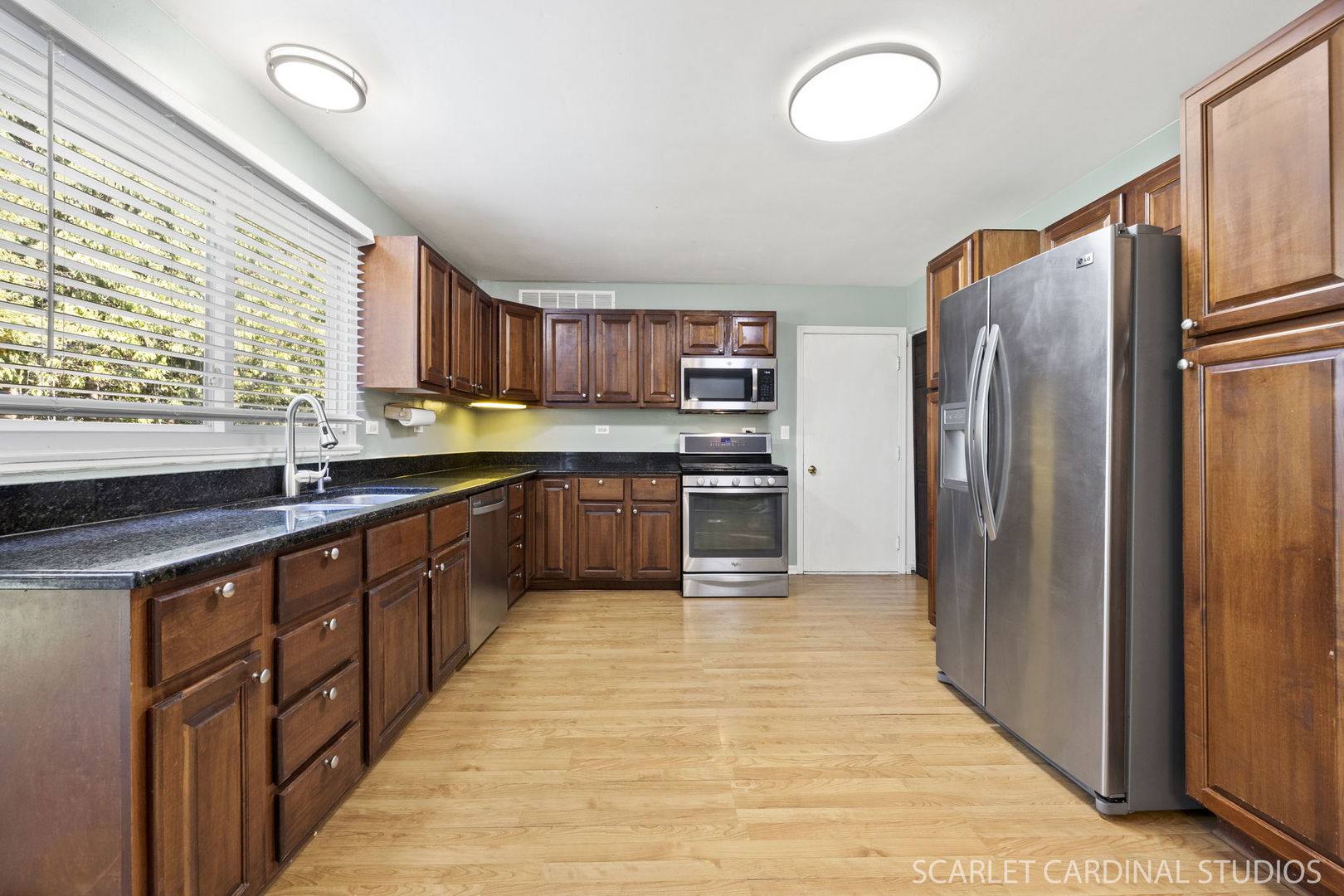 3S340 Blackthorn Lane