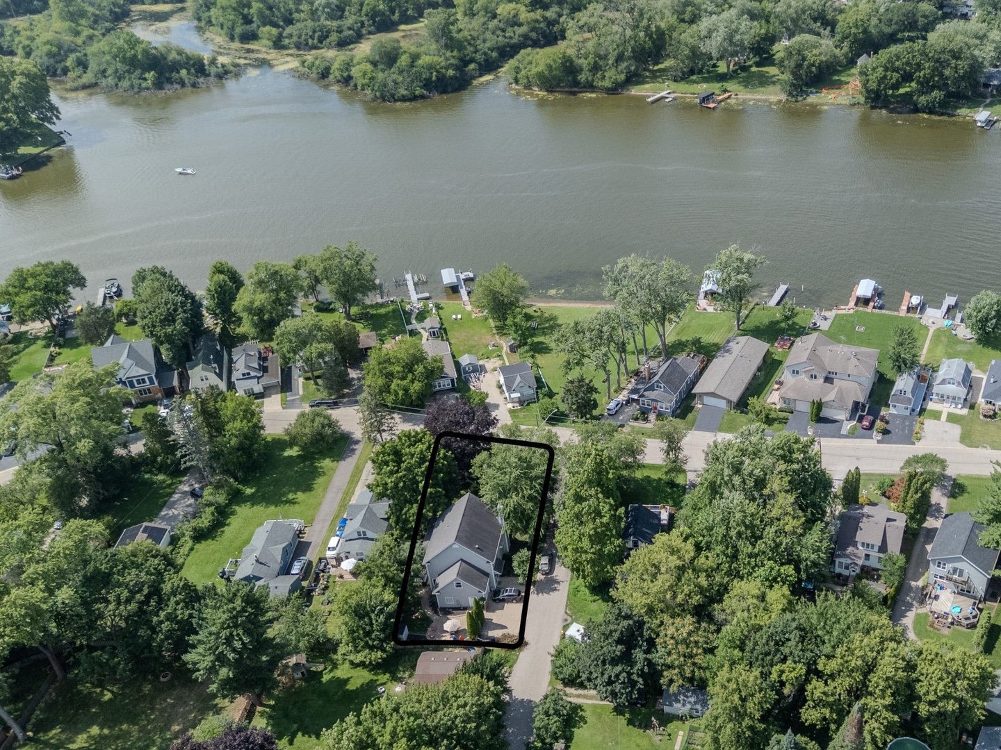 215 N River Road