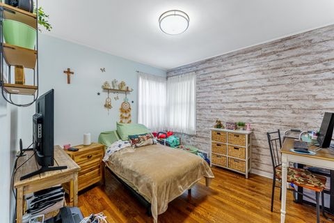 Tiny photo for 745 Manchester Avenue, Westchester, IL 60154 (MLS # 12610486)