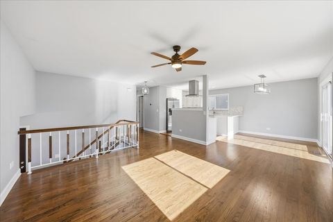 Tiny photo for 1081 Hunter Street, Lombard, IL 60148 (MLS # 12513567)