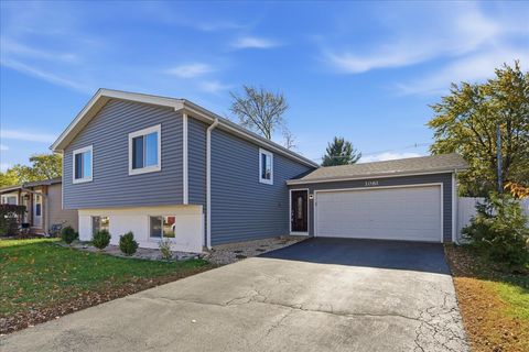 Photo of 1081 Hunter Street, Lombard, IL 60148 (MLS # 12513567)