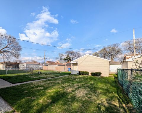Tiny photo for 5739 S Mayfield Avenue, Chicago, IL 60638 (MLS # 12628380)