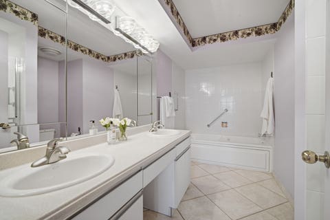 Tiny photo for 1534 Mcdaniels Avenue #3E, Highland Park, IL 60035 (MLS # 12697929)