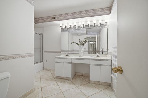 Tiny photo for 1534 Mcdaniels Avenue #3E, Highland Park, IL 60035 (MLS # 12697929)