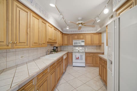 Tiny photo for 1534 Mcdaniels Avenue #3E, Highland Park, IL 60035 (MLS # 12697929)