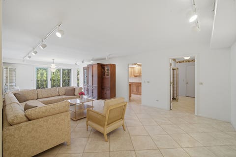 Tiny photo for 1534 Mcdaniels Avenue #3E, Highland Park, IL 60035 (MLS # 12697929)