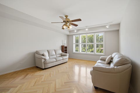 Tiny photo for 1534 Mcdaniels Avenue #3E, Highland Park, IL 60035 (MLS # 12697929)