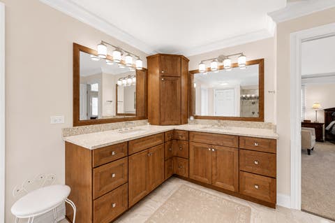 Tiny photo for 203 N 4th Avenue, St. Charles, IL 60174 (MLS # 12718623)