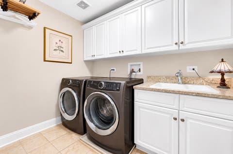 Tiny photo for 203 N 4th Avenue, St. Charles, IL 60174 (MLS # 12718623)