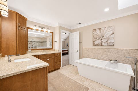 Tiny photo for 203 N 4th Avenue, St. Charles, IL 60174 (MLS # 12718623)