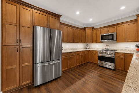 Tiny photo for 203 N 4th Avenue, St. Charles, IL 60174 (MLS # 12718623)