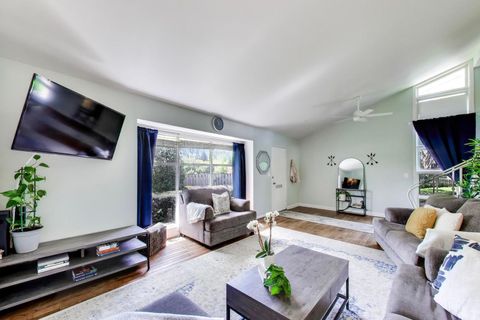 Tiny photo for 276 Crestwood Village, Northfield, IL 60093 (MLS # 12620484)