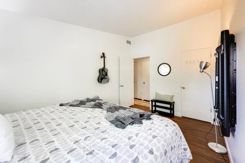 Tiny photo for 276 Crestwood Village, Northfield, IL 60093 (MLS # 12620484)