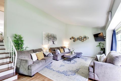 Tiny photo for 276 Crestwood Village, Northfield, IL 60093 (MLS # 12620484)