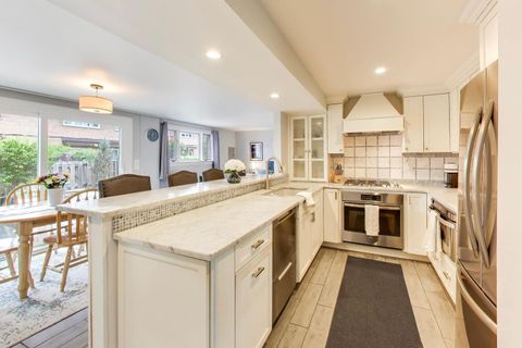 Tiny photo for 276 Crestwood Village, Northfield, IL 60093 (MLS # 12620484)