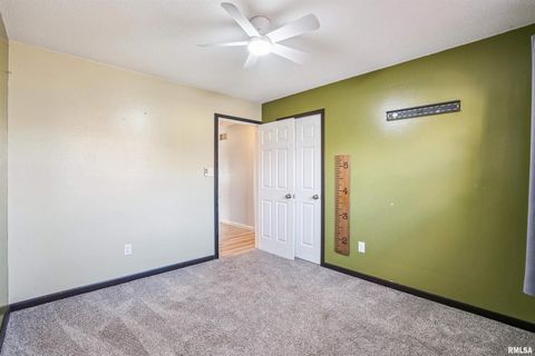 Tiny photo for 3524 W GARFIELD Street, Davenport, IA 52804 (MLS # QC4269371)