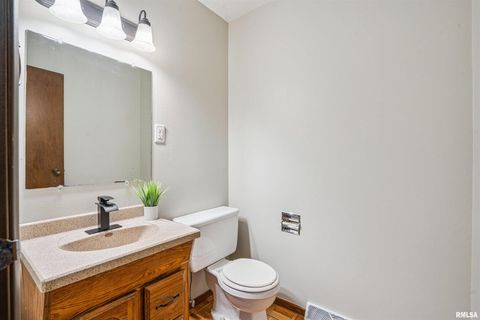 Tiny photo for 3524 W GARFIELD Street, Davenport, IA 52804 (MLS # QC4269371)