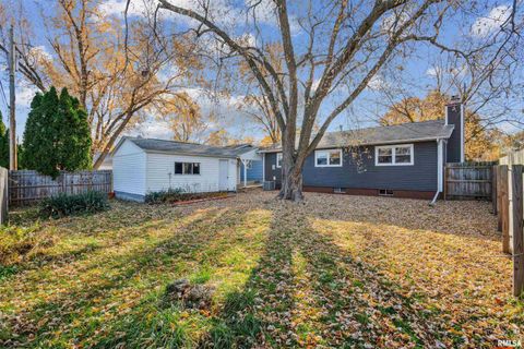 Tiny photo for 3524 W GARFIELD Street, Davenport, IA 52804 (MLS # QC4269371)