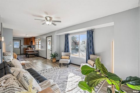 Tiny photo for 3524 W GARFIELD Street, Davenport, IA 52804 (MLS # QC4269371)