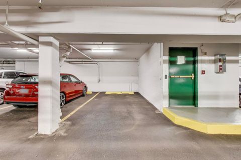 Tiny photo for 140 Franklin Place E #207, Lake Forest, IL 60045 (MLS # 12518485)