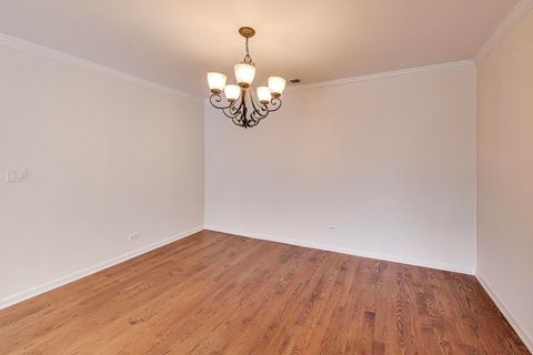 Tiny photo for 140 Franklin Place E #207, Lake Forest, IL 60045 (MLS # 12518485)