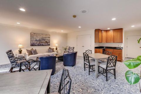 Tiny photo for 140 Franklin Place E #207, Lake Forest, IL 60045 (MLS # 12518485)