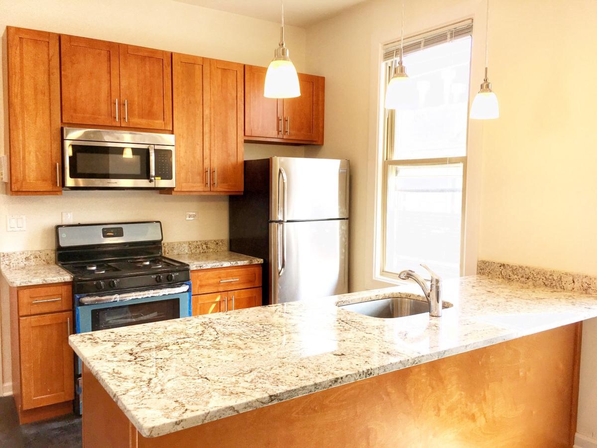 1421 W HURON Street 3R