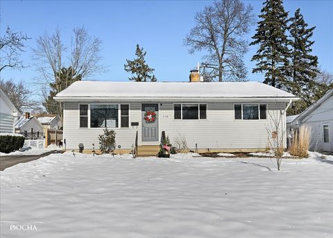 Photo of 116 Tilton Park Drive, DeKalb, IL 60115 (MLS # 12533654)