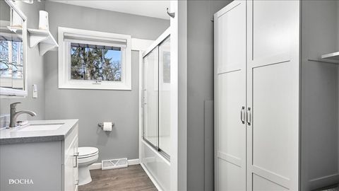 Tiny photo for 116 Tilton Park Drive, DeKalb, IL 60115 (MLS # 12533654)