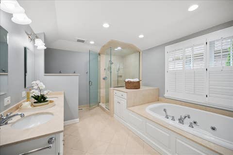 Tiny photo for 1037 Oak Street, Winnetka, IL 60093 (MLS # 12678232)