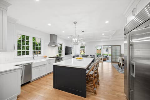 Tiny photo for 1037 Oak Street, Winnetka, IL 60093 (MLS # 12678232)