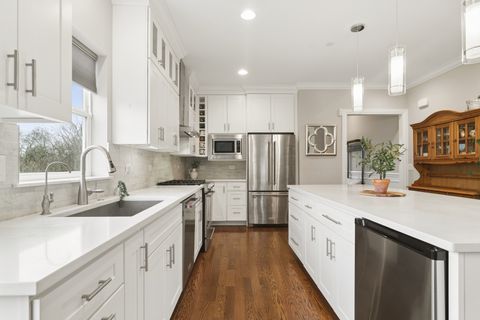 Tiny photo for 1465 Somerset Place, Barrington, IL 60010 (MLS # 12607803)