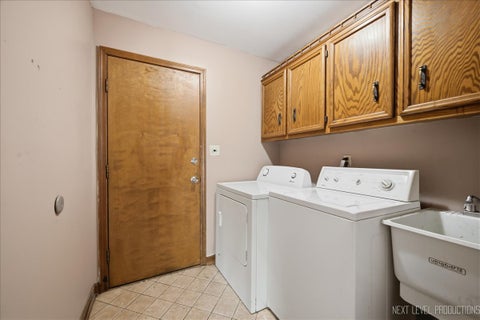 Tiny photo for 13 Saddlewood Court, Sugar Grove, IL 60554 (MLS # 12678130)