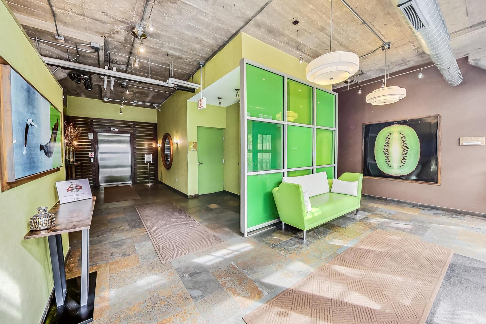 1070 W 15th Street 113