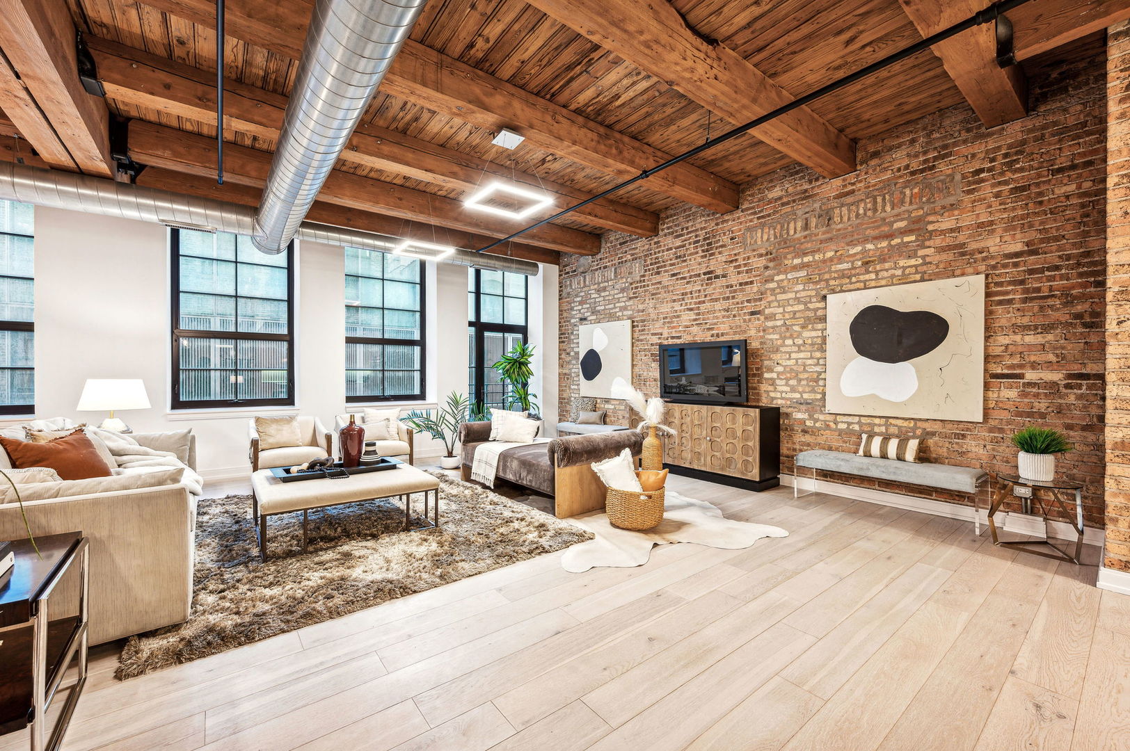 223 W LAKE Street 2S