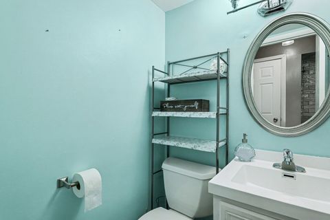 Tiny photo for 554 Alton Court, Carol Stream, IL 60188 (MLS # 12654327)