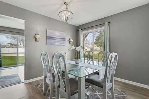 Tiny photo for 554 Alton Court, Carol Stream, IL 60188 (MLS # 12654327)