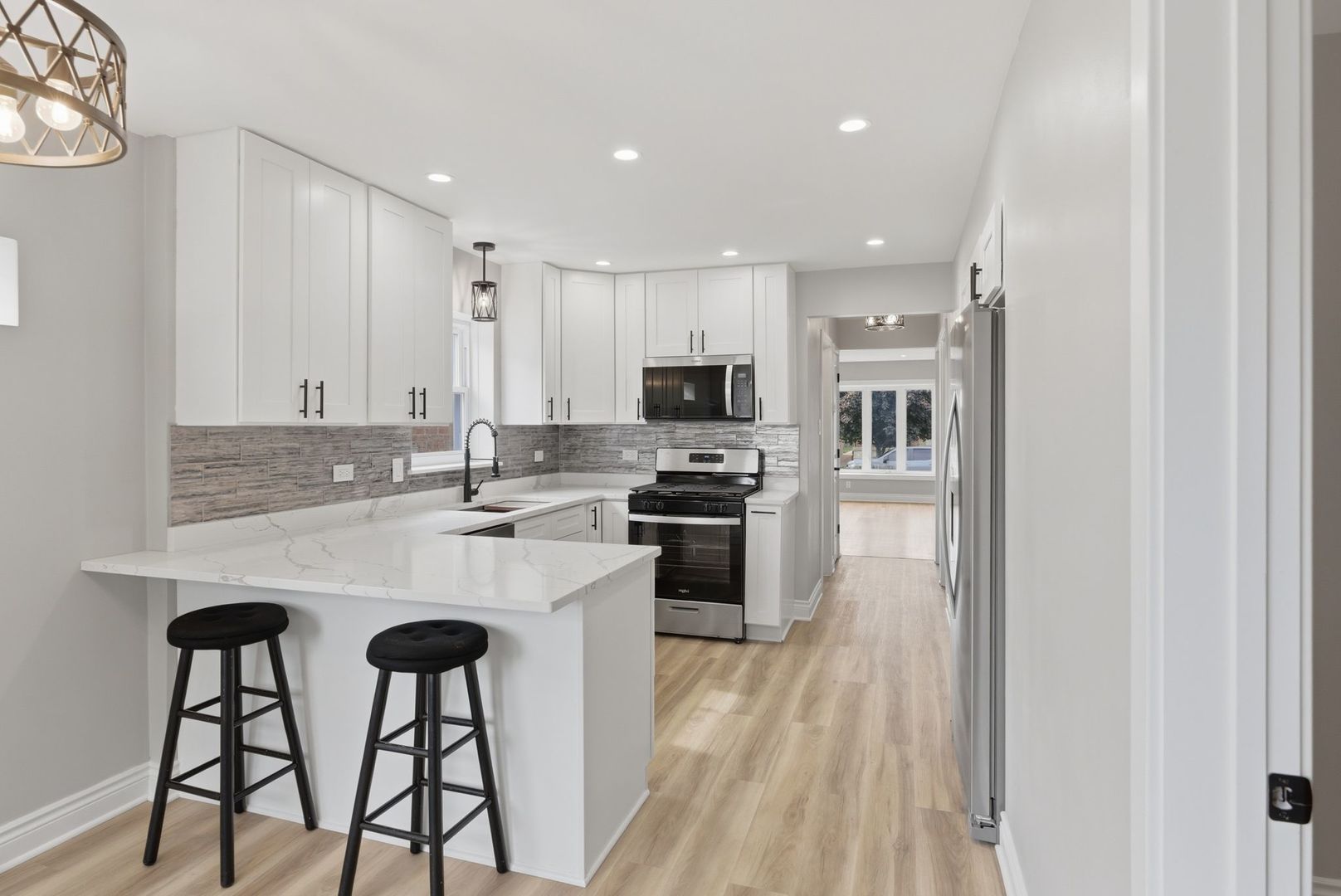 6022 W 64th Street