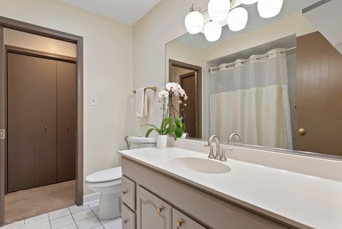 Tiny photo for 5319 Martha Lane, Oak Forest, IL 60452 (MLS # 12526027)