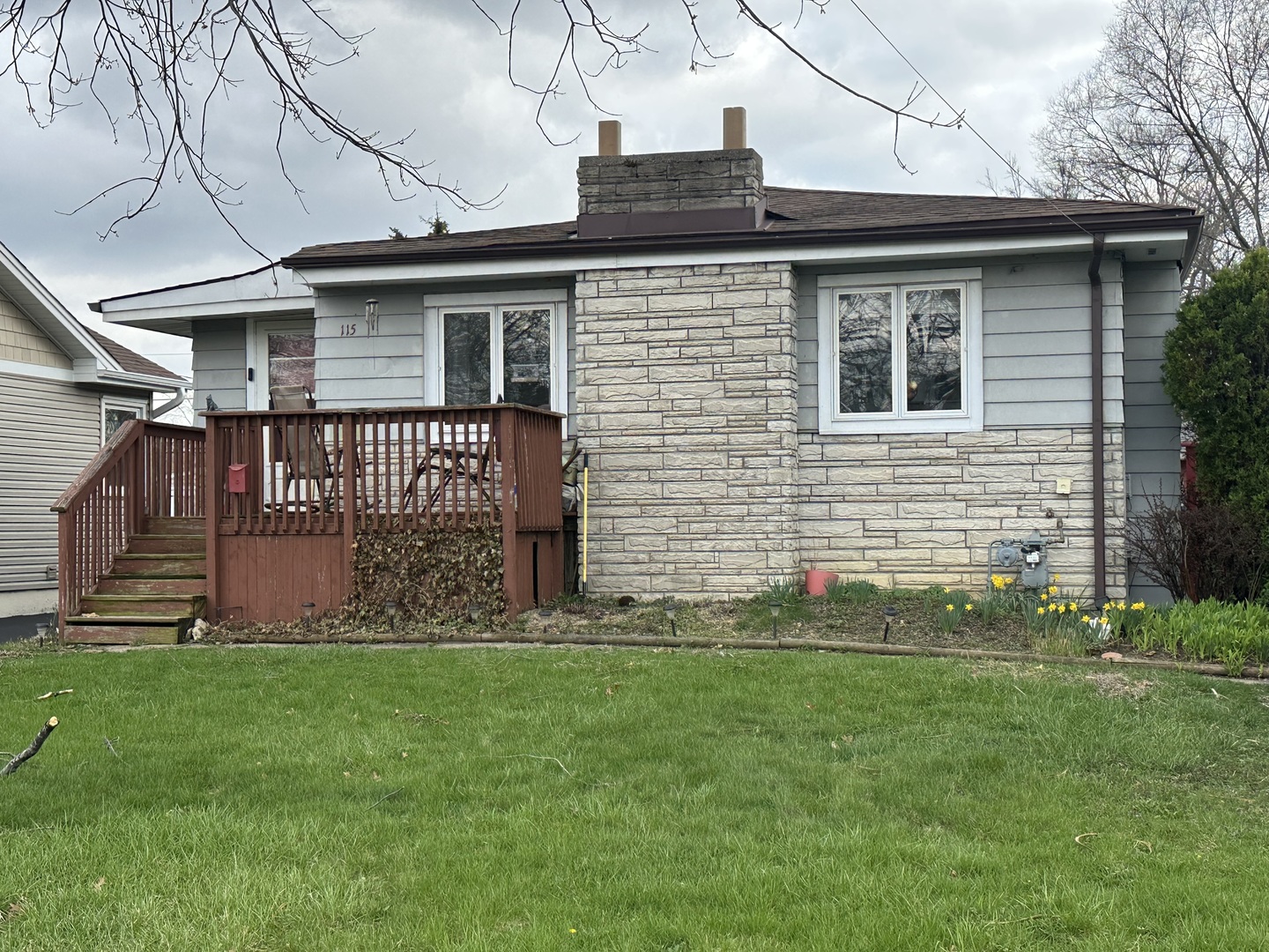 115 E Division Street