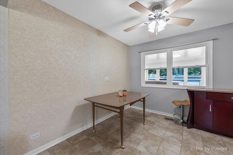 Tiny photo for 2320 Bayside Drive, Hanover Park, IL 60133 (MLS # 12475900)